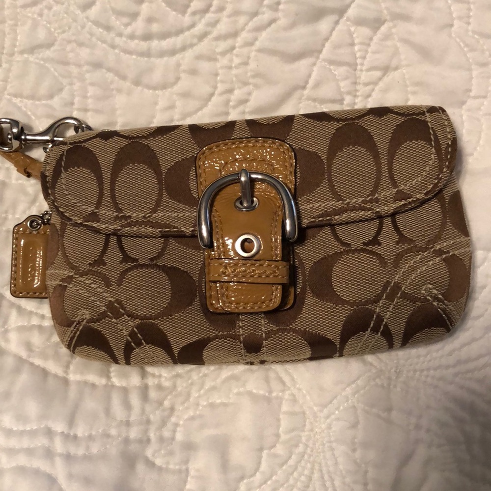 Coach Wristlet - Picture 1 of 4
